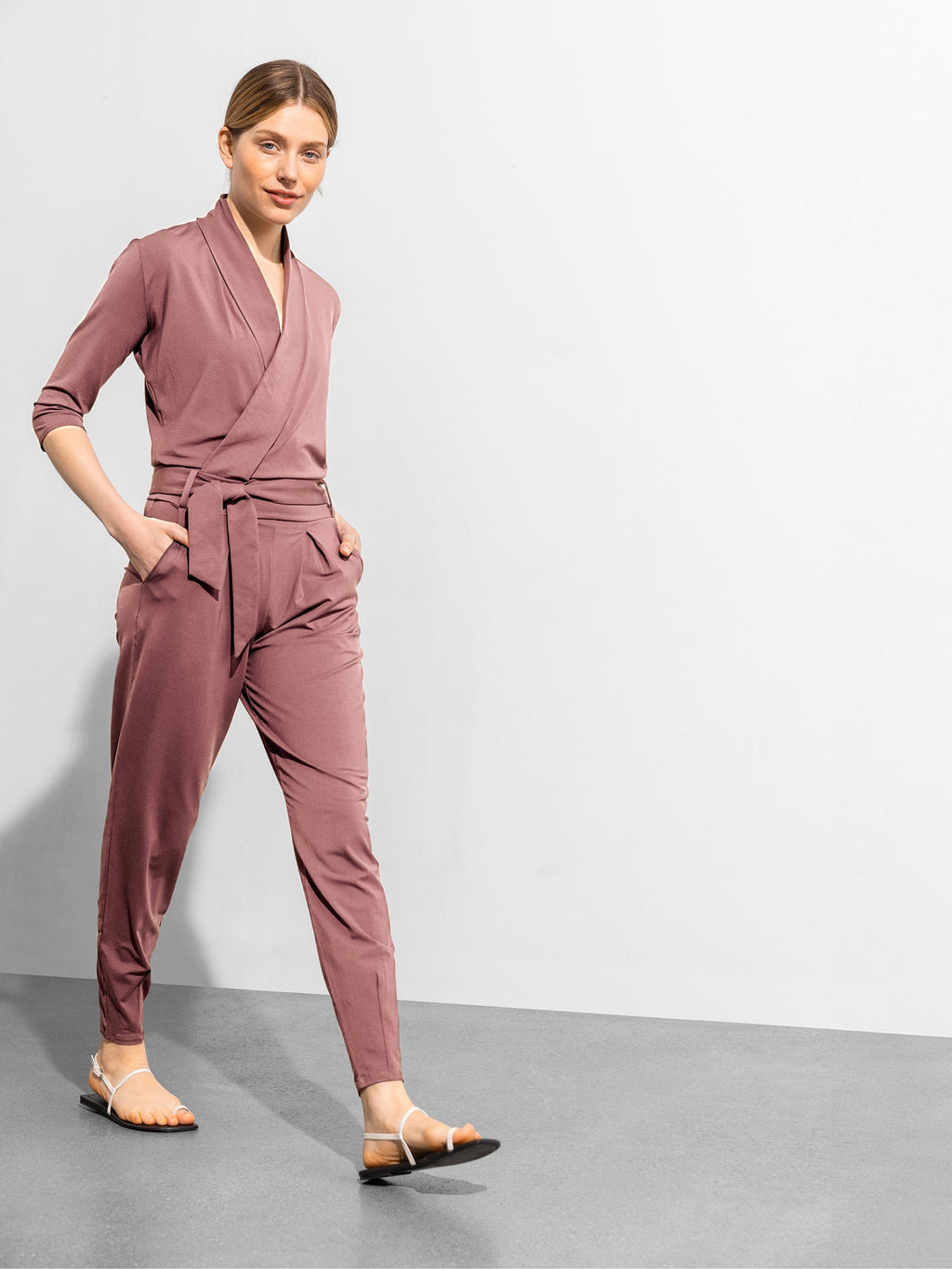 Eleganter Jumpsuit aus blickdichter Bambusviskose