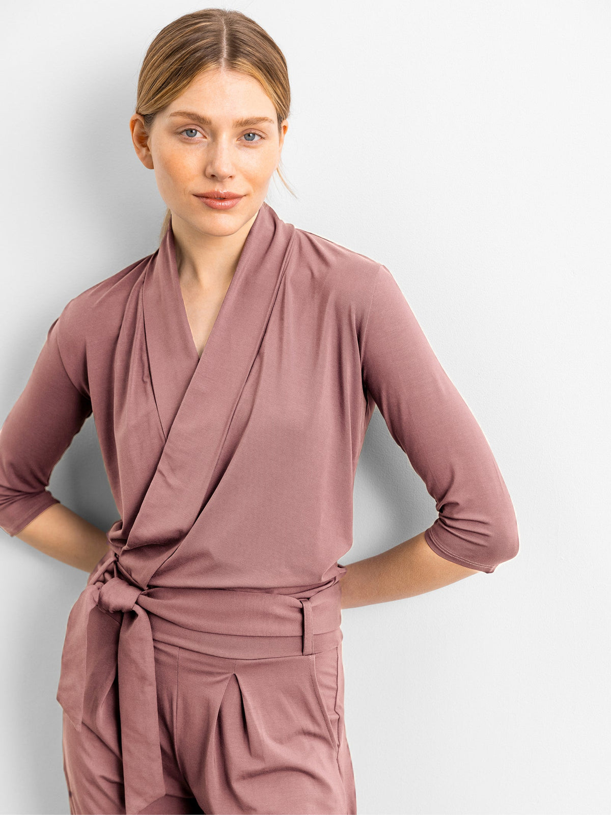 Eleganter Jumpsuit aus blickdichter Bambusviskose