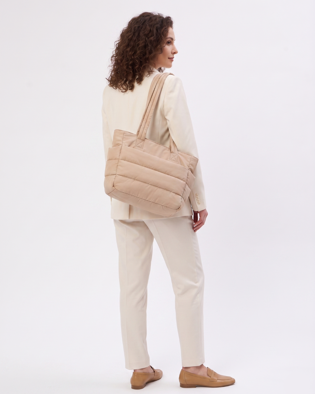 Gesteppte Puffer-Tasche mit Laptopfach bis 15,6 Zoll, wasserabweisend