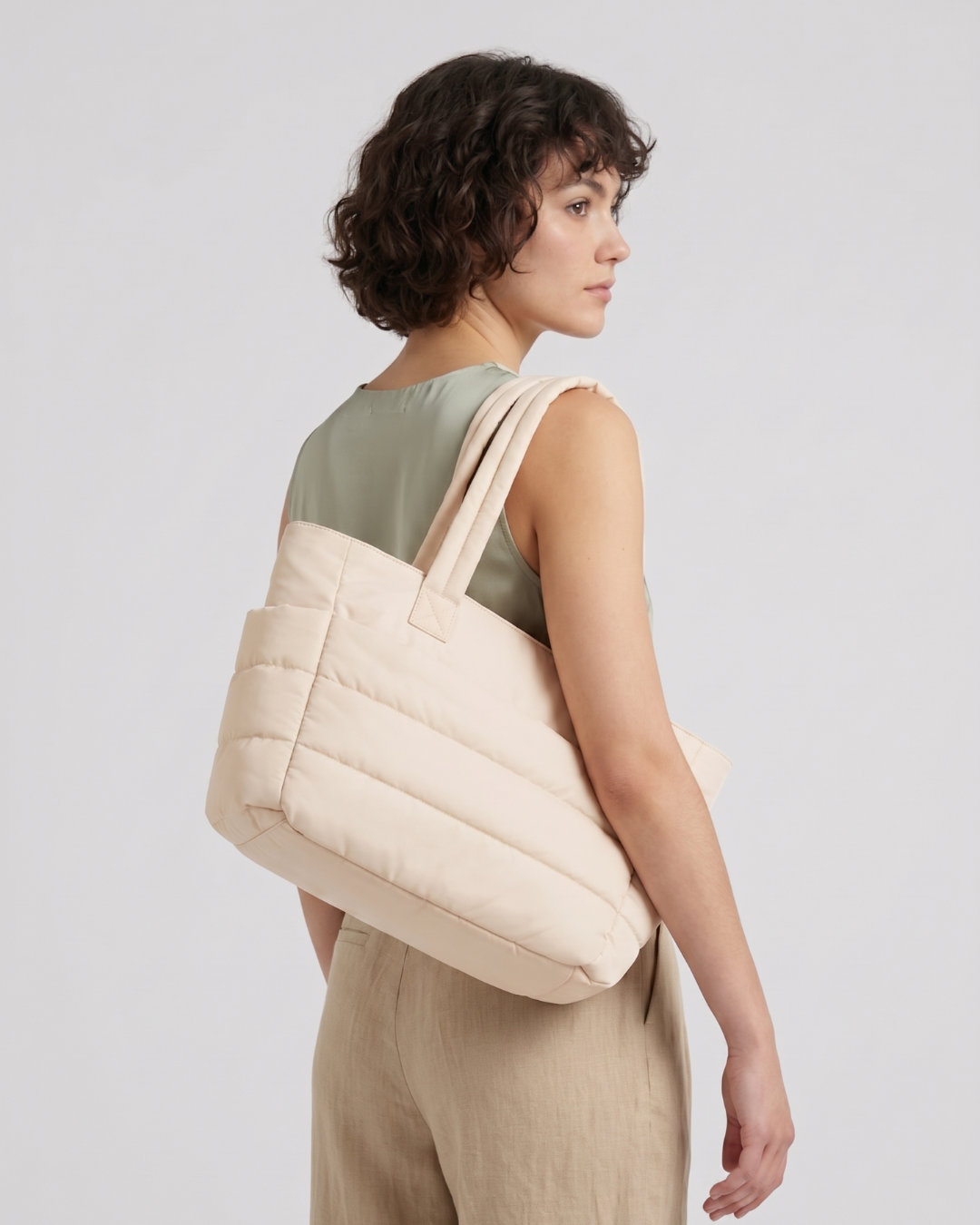 Gesteppte Puffer-Tasche mit Laptopfach bis 15,6 Zoll, wasserabweisend