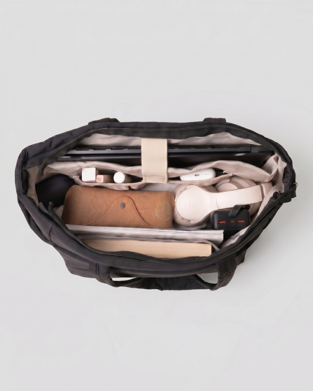 Gesteppte Puffer-Tasche mit Laptopfach bis 15,6 Zoll, wasserabweisend
